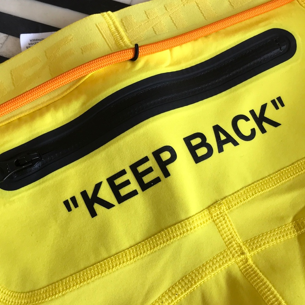 NIKE OFF WHITE LEGGINGS